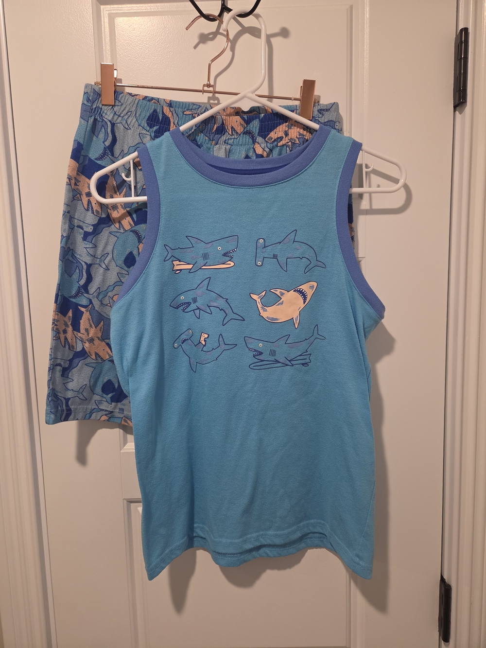 Cat & Jack Blue Shark Tank Pajama Set with Tan Accents XL